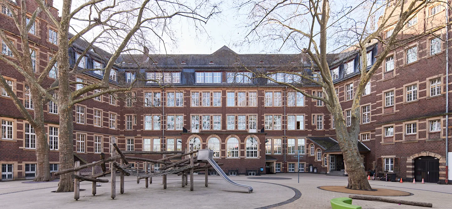 Schule-Mannheim-Uhlandschule Altbau Front